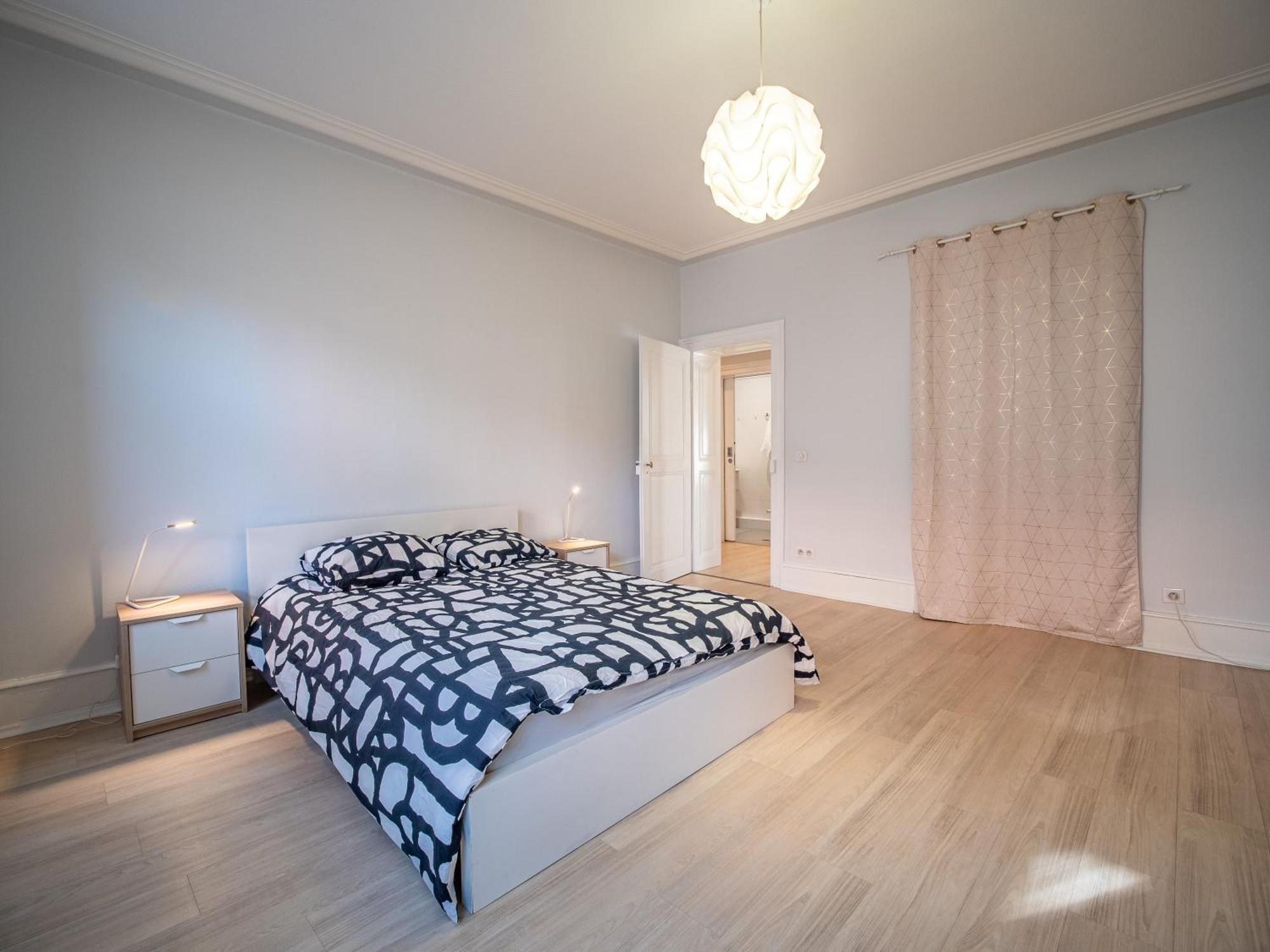 Appartement A Vos Pieds, Moderne Et Lumineux